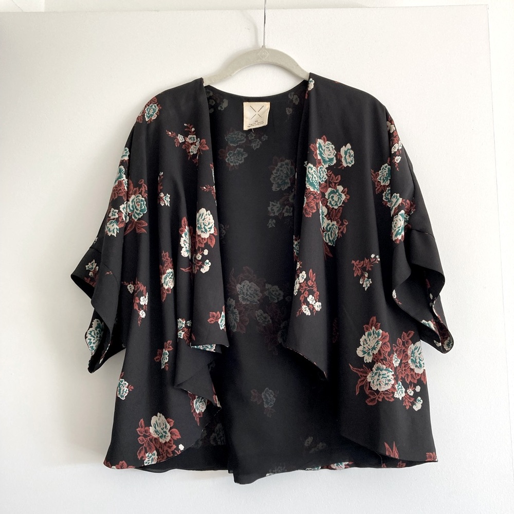 Urban Outfitters Black Floral Kimono size XS